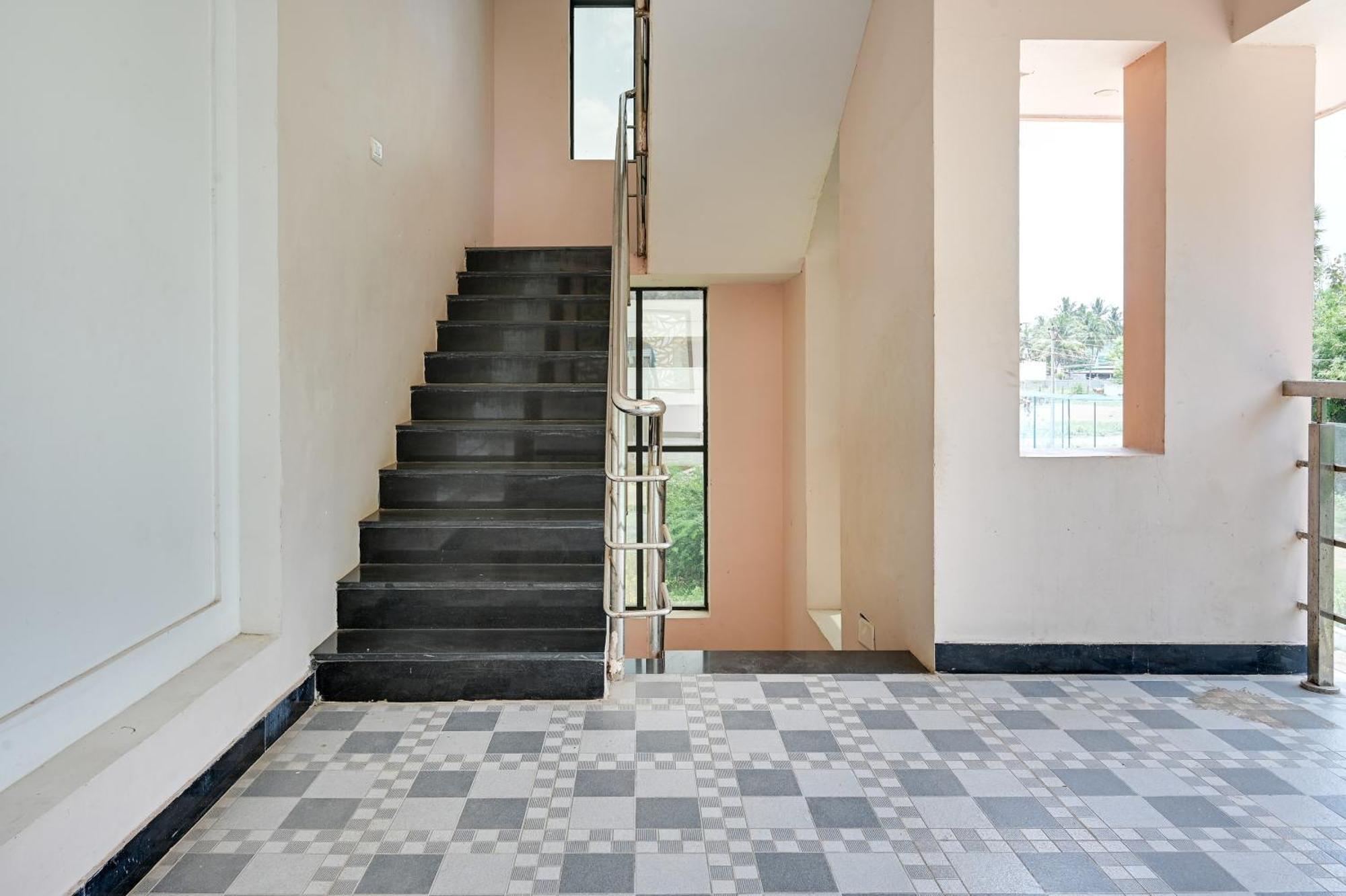 Hotel O Sharin Service Apartments Suramangalam Exterior foto
